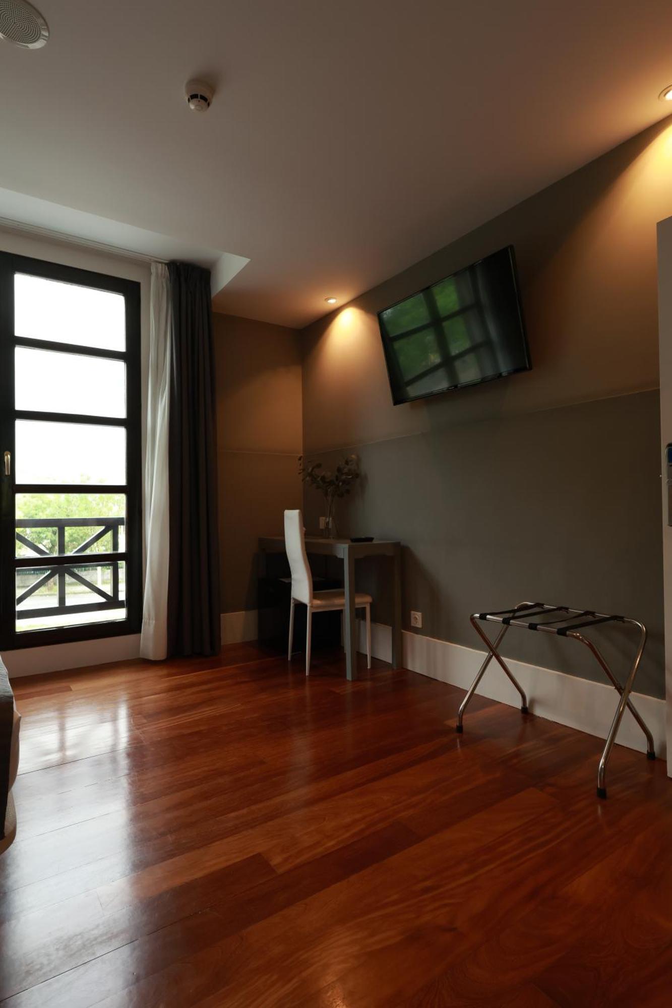 Hotel The Park Derio Exterior foto