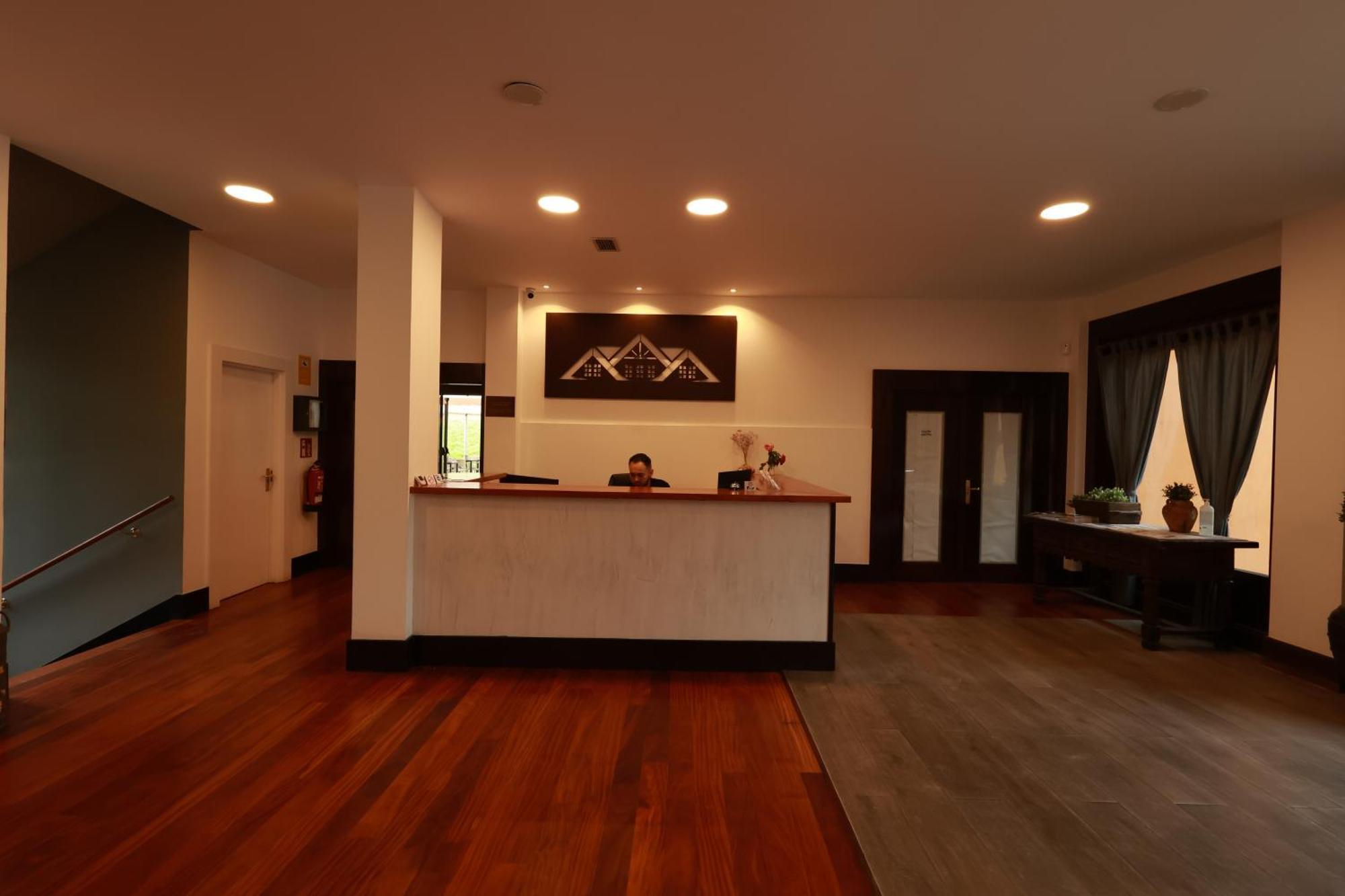 Hotel The Park Derio Exterior foto